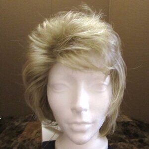 NIB CHRISTINE JORDAN Synthetic Wig Style: A2174 Bella Capella